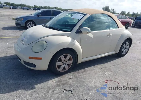 2007 Volkswagen New Beetle 2.5 from USA, damaged, VIN 3VWRF31Y47M416651